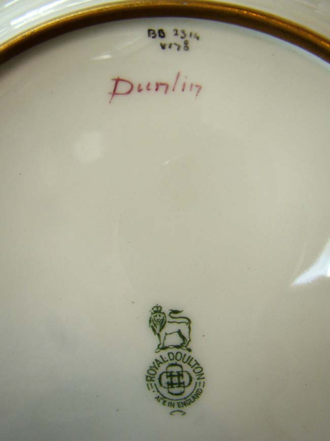 A fine and rare set of 12 hand painted Royal Doulton "Cabinet" plates featuring 'game birds' circa 1910 — image 5